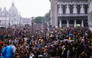 Crowds-Marks-Square-Venice